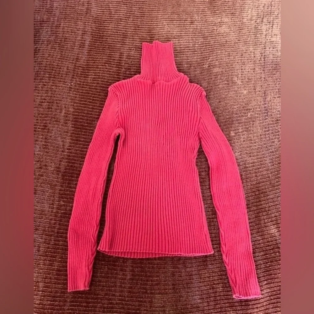 Red Ribbed Turtleneck - Picture 4 of 13